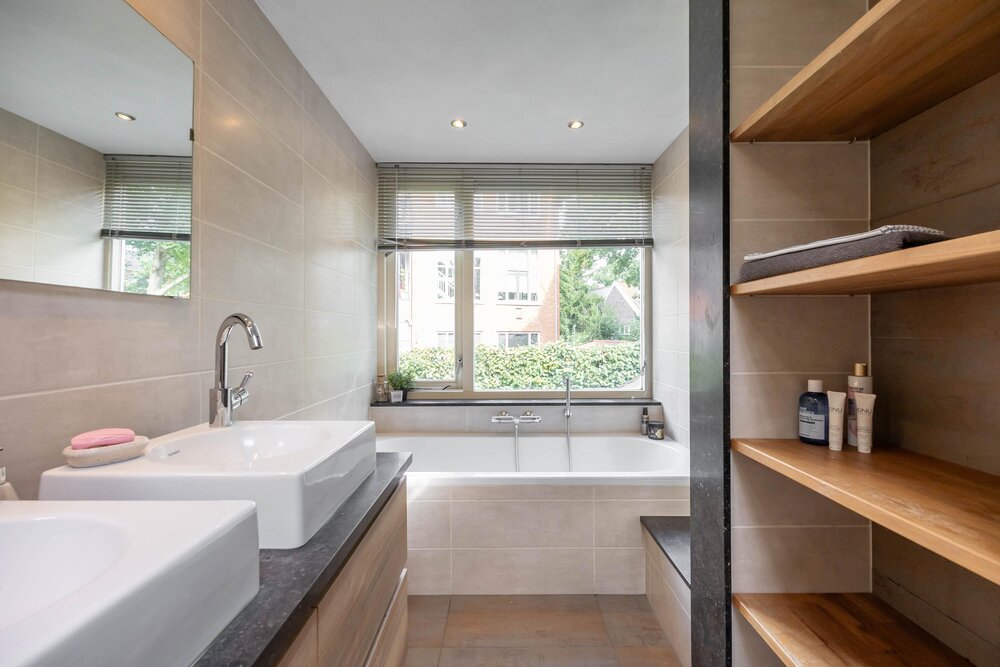 Grachtstraat 9, 9717 HH Groningen - € 475.000 k.k. - Boekholt & partners makelaars Groningen