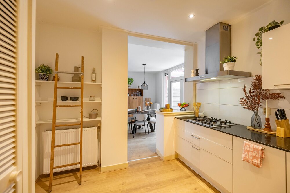 J.C. Kapteynlaan 57, 9714 CN Groningen - € 350.000 k.k. - Boekholt & partners makelaars Groningen