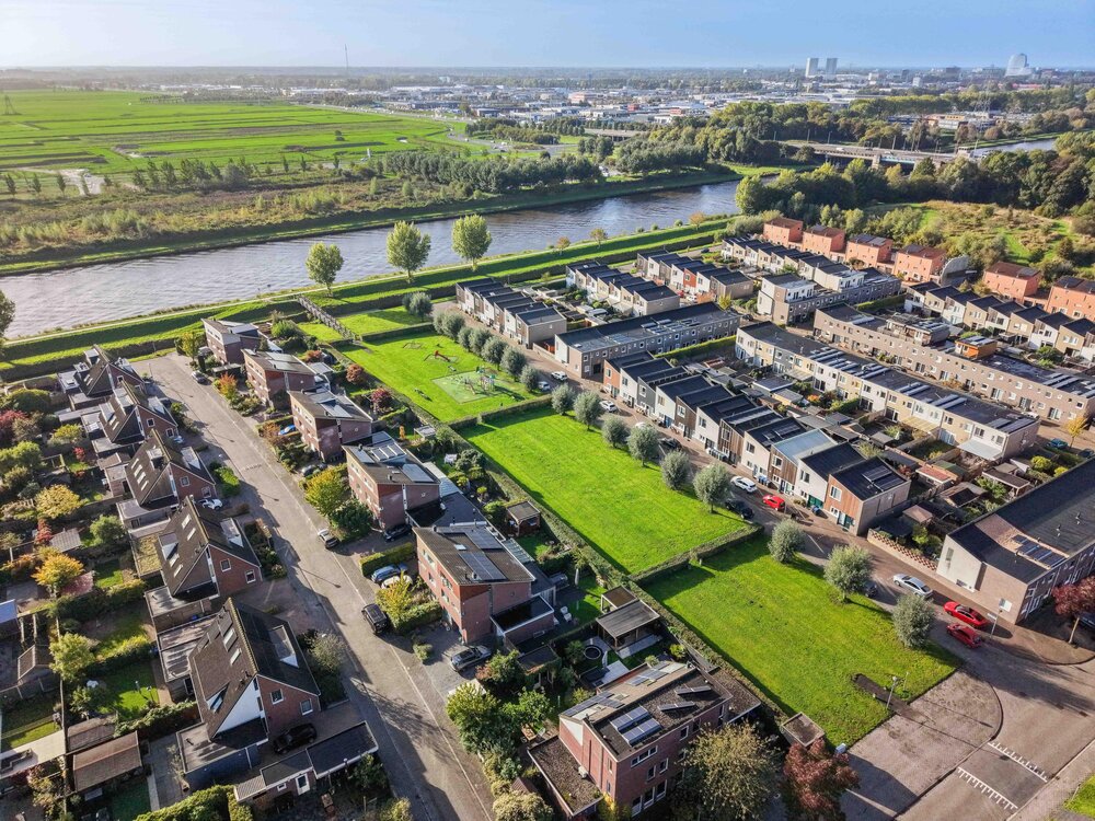 Damsterwaard 9, 9734 CK Groningen - € 400.000 k.k. - Boekholt & partners makelaars Groningen